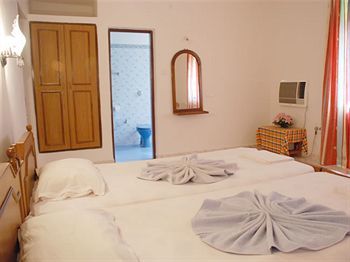 D'Souza'S Holiday Homes Candolim Exteriör bild